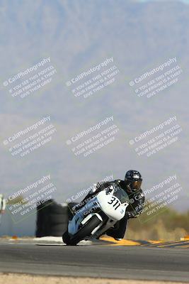 media/Oct-20-2024-CVMA (Sun) [[d4a3dff211]]/Race 9-Formulw LW Twins SHOOTOUT/